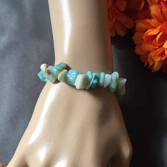 Amazonite large chip stretch bracelet. - Picture 3 of 5